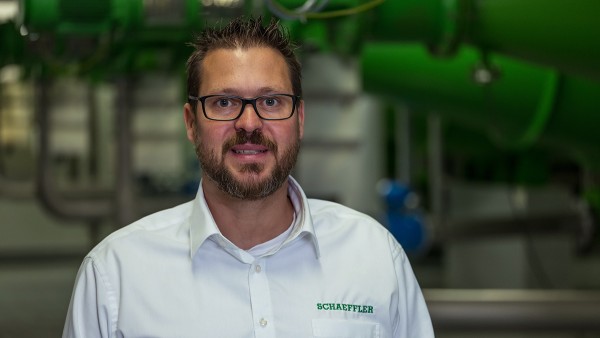 Thomas Schmitz, Condition Monitoring Service Manager at Schaeffler